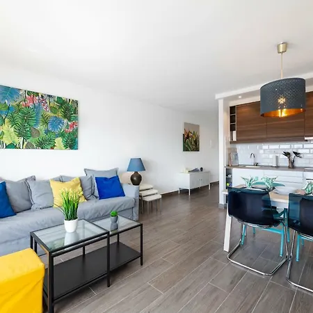 The Colors House, 629 - Private *